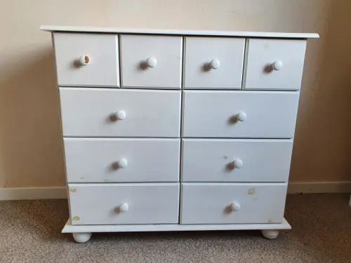 Commode blanche avec tiroirs à Argonay 74370