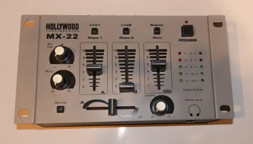 HOLLYWOOD MX-22 à neuchatel