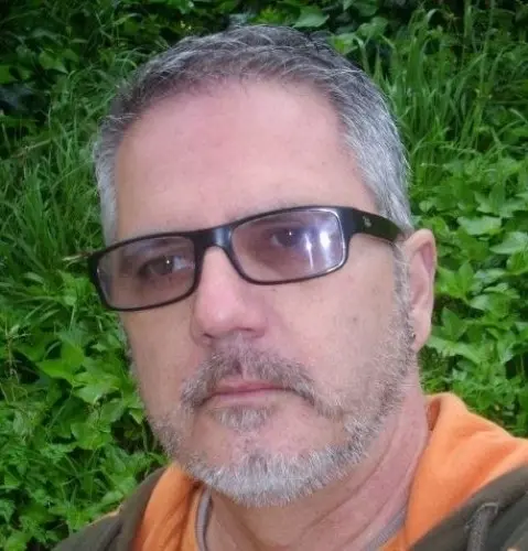  un homme seul  à Dijon