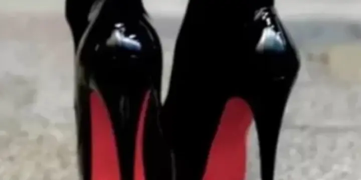 Maitresse Léa Genève dominatrice et son assistant