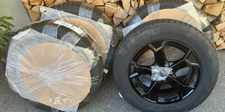 Jantes et pneus hivernaux neufs Audi Q3