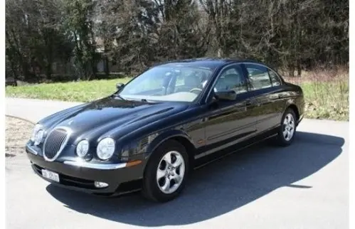 Jaguar S-Type 4.0 V8 à Oensingen