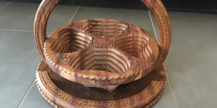 Très beau plateau en bois