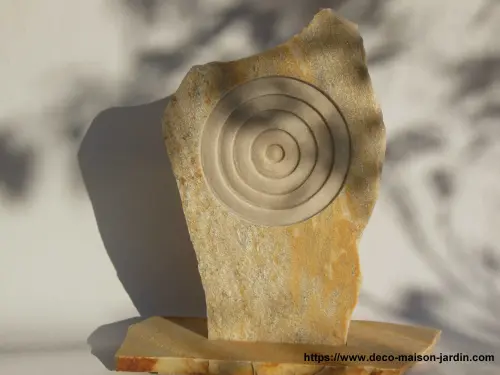 Sculpture en Quartzite - Statue Jardin - Décoration à GENEVE