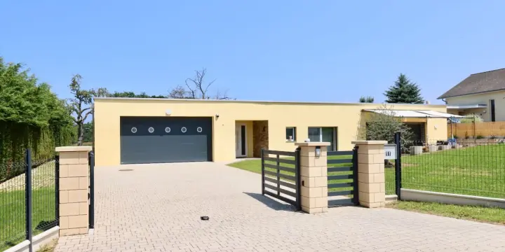 A Montignez villa neuve de 5.5 pièces de plain-pied à vendre