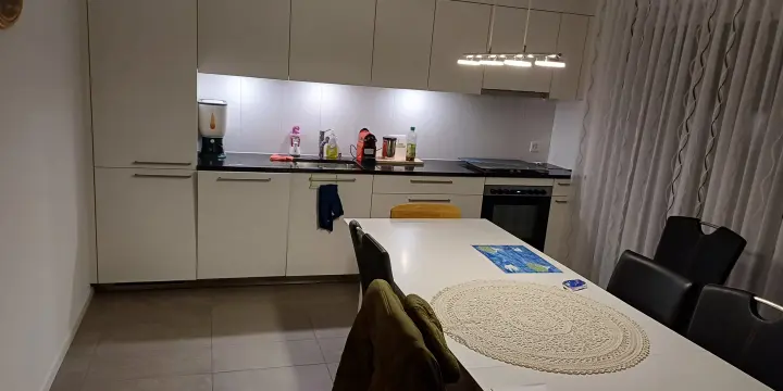A vendre table à manger