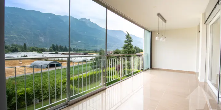 Spacieux appartement traversant dans les bains de Saillon