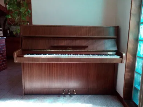 Piano Rosler à Saint André de Boege