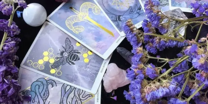 Médium Intuitive & Tirages d’Oracles