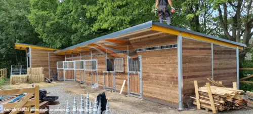 Boxes pour Chevaux & Boxes Extérieur & Écurie et Abris à Münsingen