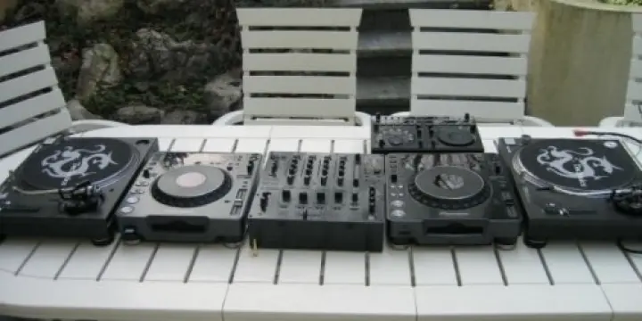 Set platine cd et vinyle table de mixage