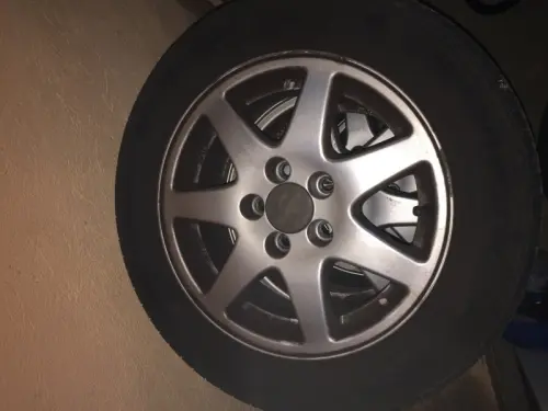 4 roues polo 2004-2007 à Palézieux