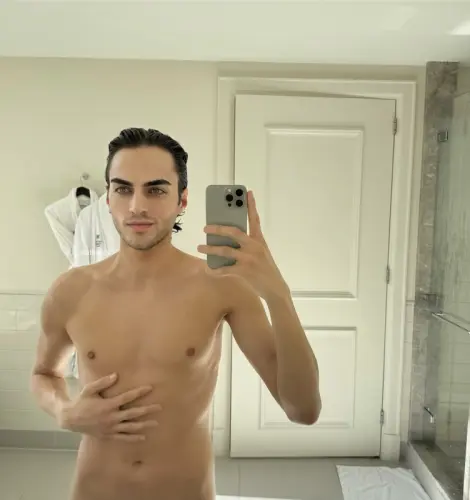Jeune masseur Bel Ami à Paris