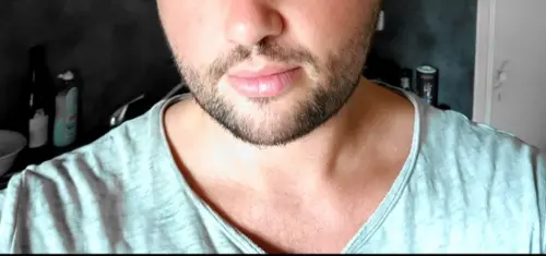 JEUNE homme naturiste (Massage relaxant et prostatique) à Sion