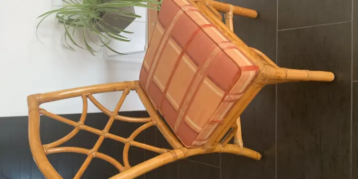 Table de salle à manger ronde avec 6 chaises