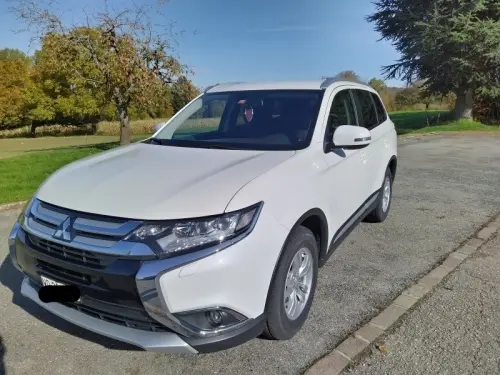 Mitsubishi Outlander 2.2 style 4WD automatique à Bercher
