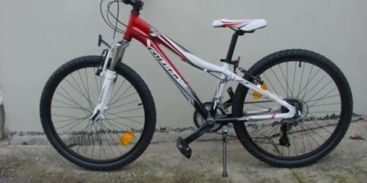 VTT Neuf enfant 8-12ans prix : 50%