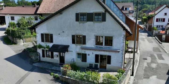Charmante maison familiale 4.5 pièces avec vue dégagée à Chevenez