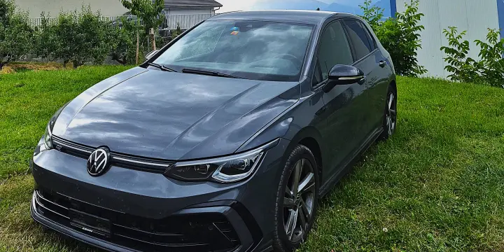 Golf 8 R Line 4 motions