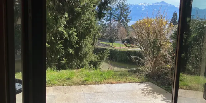 Magnifique 2 pièce meublé avec terrasse de 57m2 à deux min du lac/St-Sulpice VD
