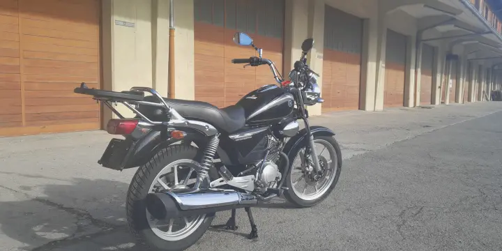 a vendre moto Yamaha YBR 125