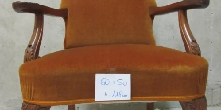 2 chaises avec accoudoires