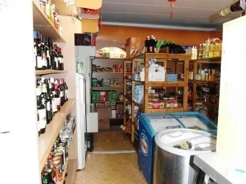 Beau magasin d'alimentation Lausanne à Pully