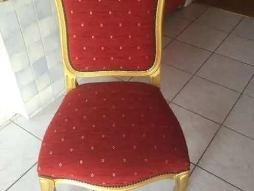 4 chaises à lausanne