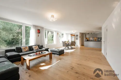 Modernes Wohnen in naturnaher Umgebung à Mühlethal