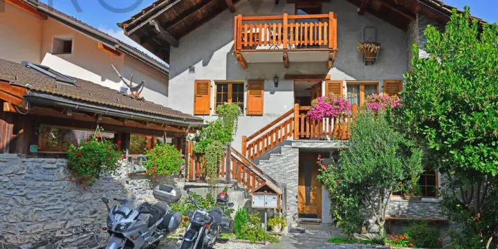 Charmantes Mehrfamilienhaus mit Charakter und Nähe zur Seilbahn