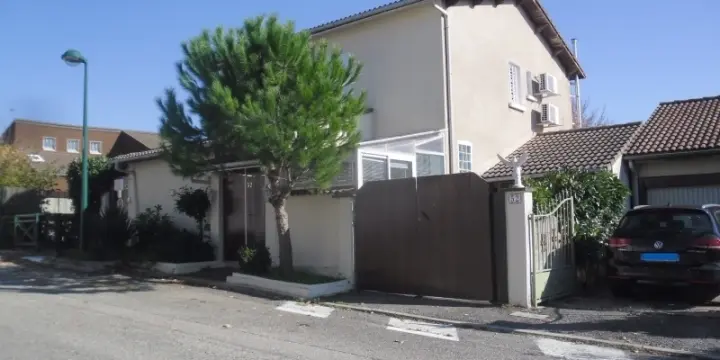 Maison à saisir  très belle affaire