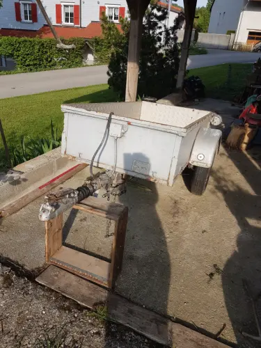 Remorque à Les Charbonnières