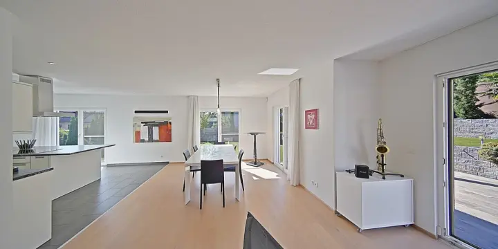Exclusivité - Propriété coup de coeur, villa individuelle au calme