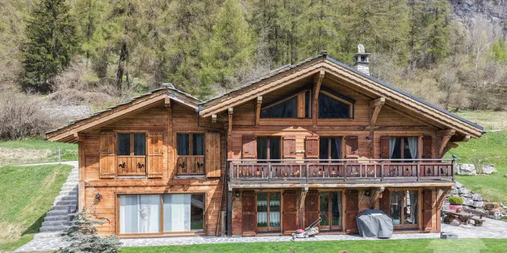 Magnifique chalet au coeur des Alpes valaisannes
