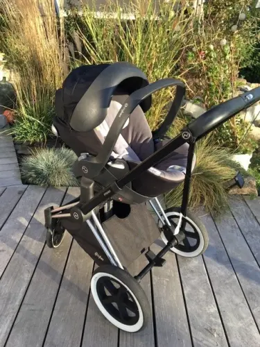Poussette luxe cybex platinum priam cosy cloud Q à Zürich