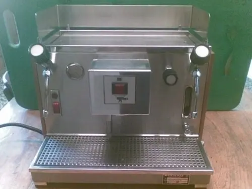 Machine à café Olympia avec moulin  à fribourg