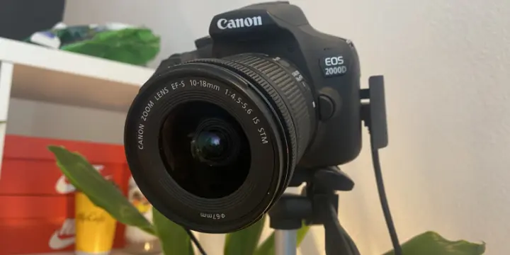 Canon EOS 2000D +18-55mm + 10-18mm