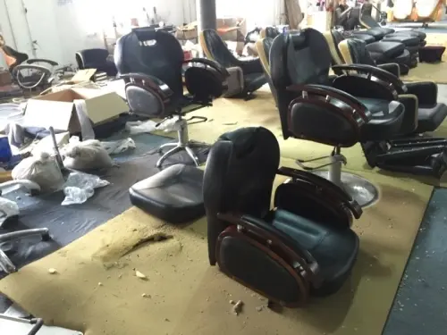 Le mobilier de salon de coiffure à PARIS