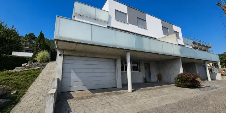 À vendre à Delémont magnifique maison jumelée de 5.5 pièces