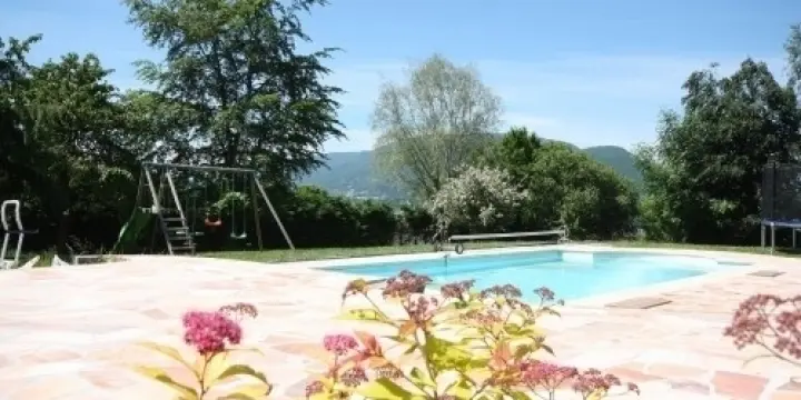 Villa 7 pièces  Secteur résidentiel