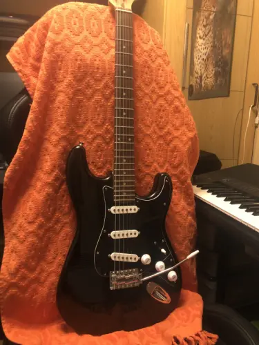 Guitare électrique à saxon