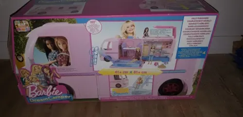Camping car barbie à Meyrin