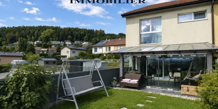 Villa mitoyenne de 5.5 pièces