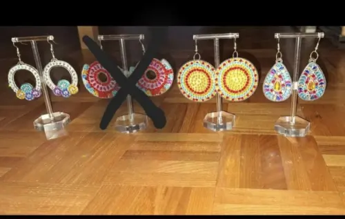 Diamond Painting boucles d'oreilles neuves à Moutier