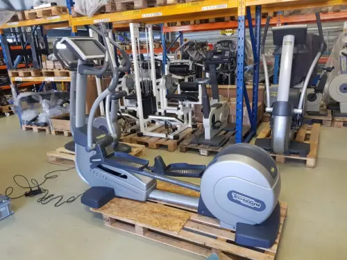 Crosse Excite LED Technogym à Niouc / Sierre