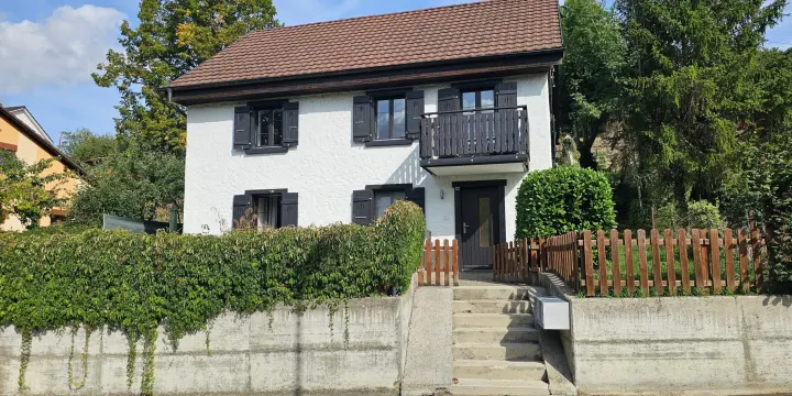 Appartement de 4.5 pièces sur 2 niveaux à louer à Vicques