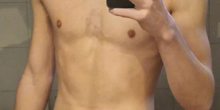 Recherche gros cul entre 20 et 35 ans  (jai 18ans)