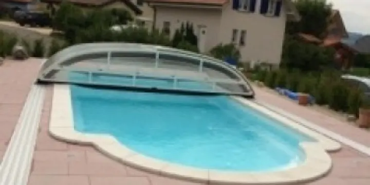 Piscine polyester à vendre