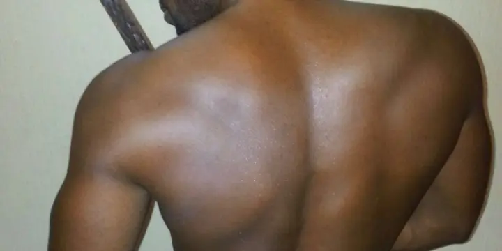 homme libre à la recherche d'un homme