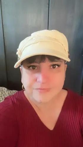 Jeune femme ronde mignonne 44 ans sur geneve à Geneve